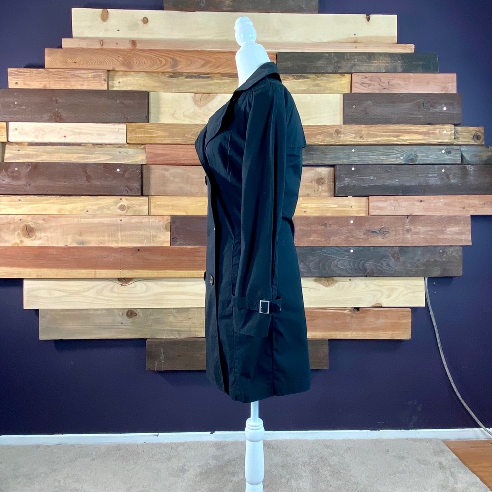 Black coat - Picture 2 of 4